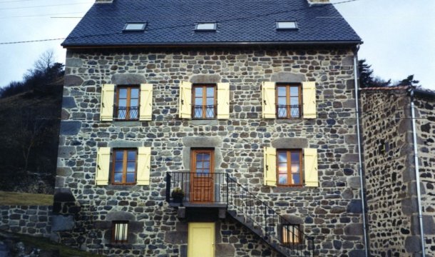 fenêtres sur mesure isolante à petit bois Saint-Nectaire